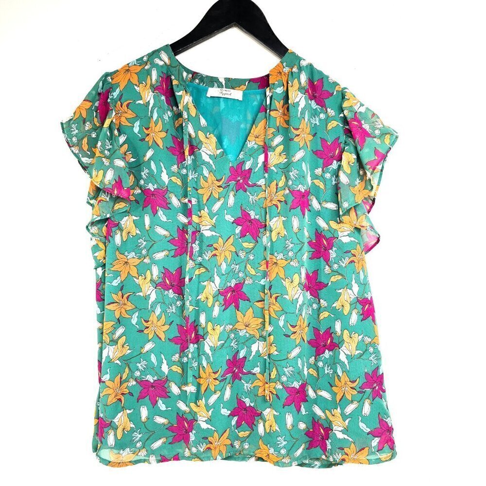 Beacon Apparel by Stitch Fix Green Whimsical Garden Floral Flutter Sleeve